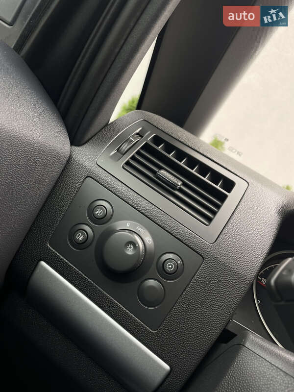 Мінівен Opel Zafira 2011 в Дрогобичі фото 39 Мінівен Opel Zafira 2011 в Дрогобичі