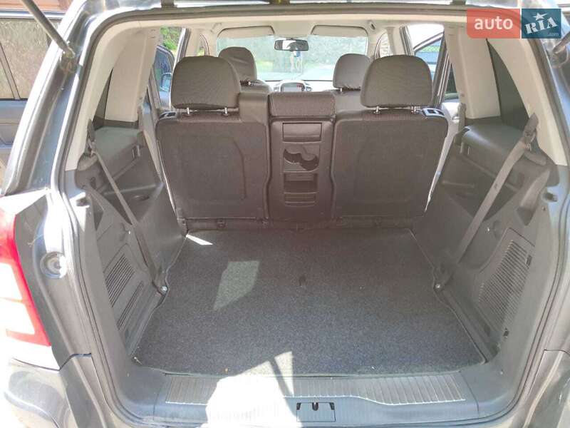 Минивэн Opel Zafira 2010 в Жмеринке фото 4 Минивэн Opel Zafira 2010 в Жмеринке