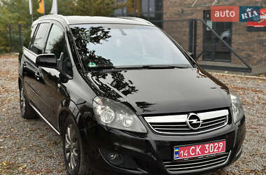 Минивэн Opel Zafira 2010 в Виннице