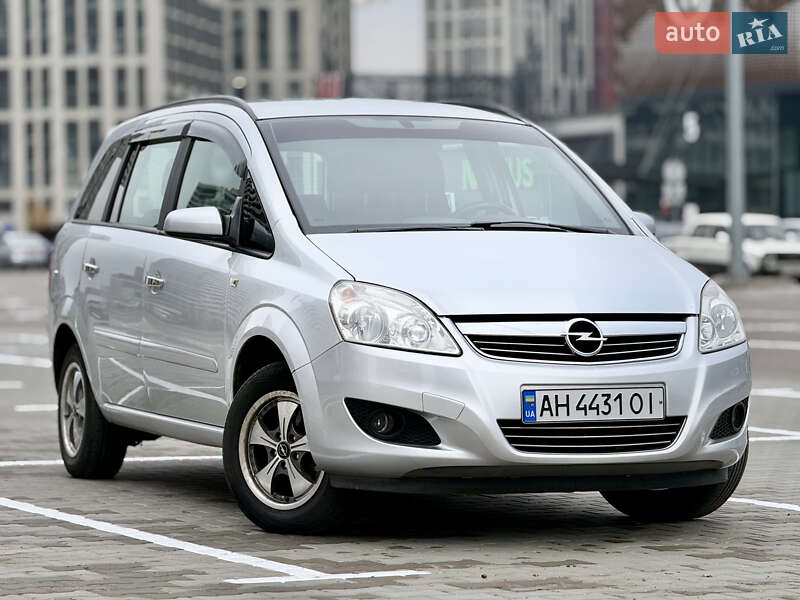 Opel Zafira 2008