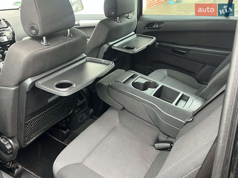 Мінівен Opel Zafira 2010 в Чернівцях фото 2 Мінівен Opel Zafira 2010 в Чернівцях