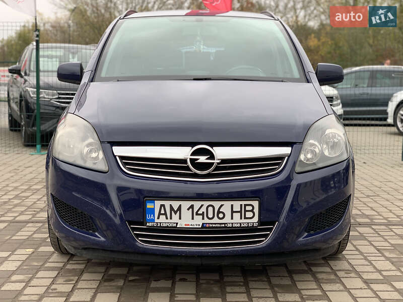 Минивэн Opel Zafira 2011 в Бердичеве фото 4 Минивэн Opel Zafira 2011 в Бердичеве