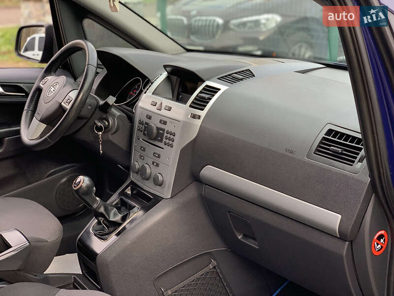 Минивэн Opel Zafira 2011 в Бердичеве фото 34 Минивэн Opel Zafira 2011 в Бердичеве