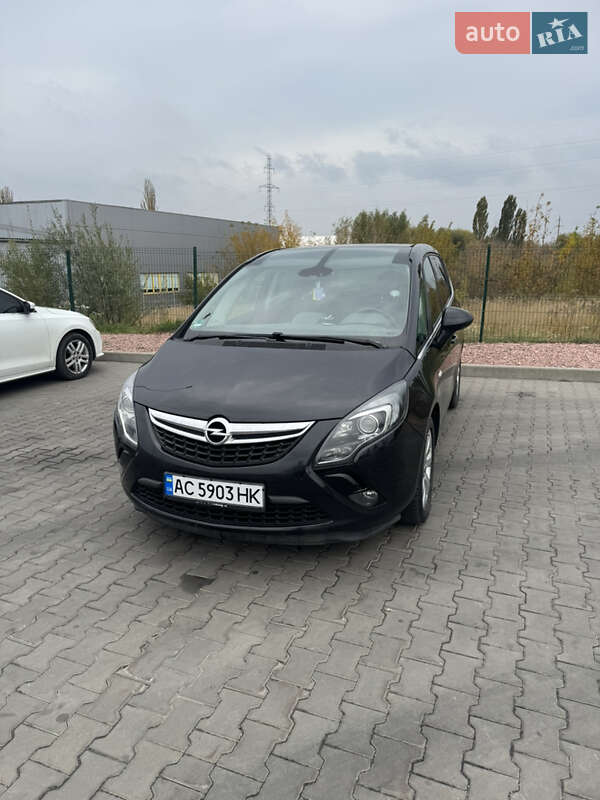 Минивэн Opel Zafira 2012 в Луцке