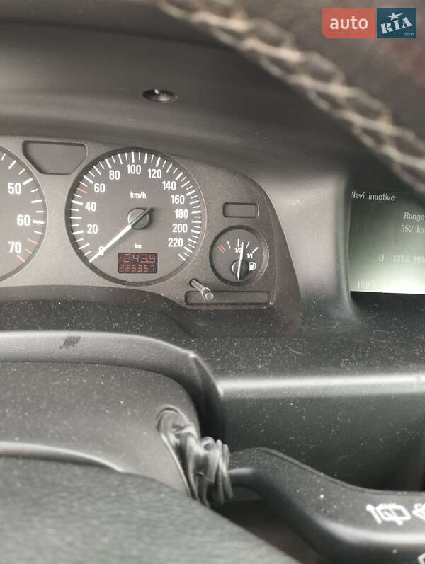 Минивэн Opel Zafira 2004 в Виннице