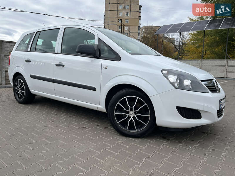 Минивэн Opel Zafira 2011 в Кривом Роге