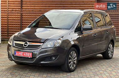 Мінівен Opel Zafira 2012 в Стрию