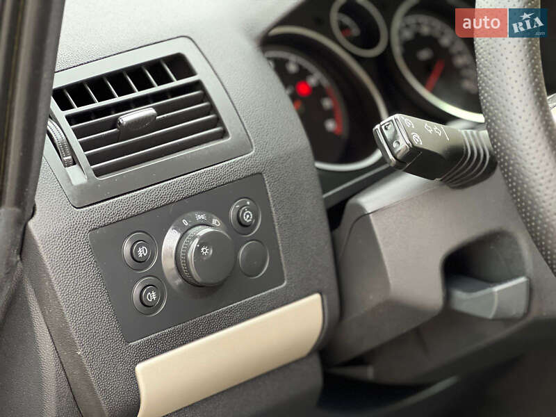 Мінівен Opel Zafira 2008 в Звягелі фото 26 Мінівен Opel Zafira 2008 в Звягелі