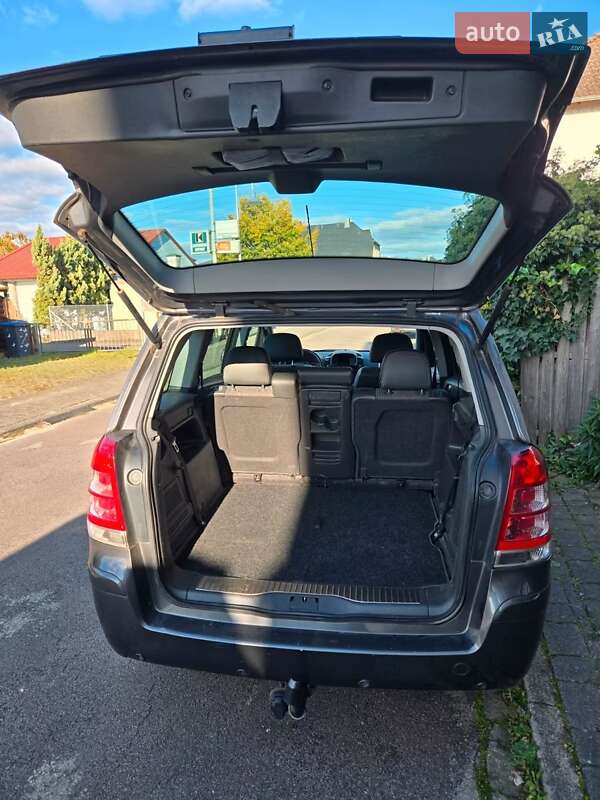 Минивэн Opel Zafira 2010 в Белой Церкви