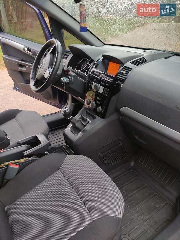 Минивэн Opel Zafira 2012 в Коростене фото 27 Минивэн Opel Zafira 2012 в Коростене