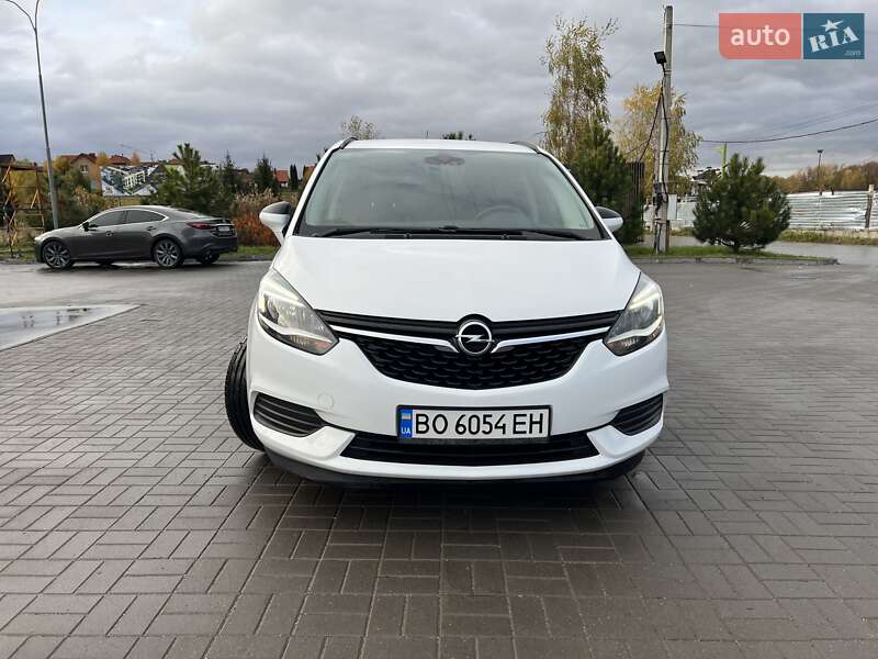 Мінівен Opel Zafira 2017 в Хмельницькому