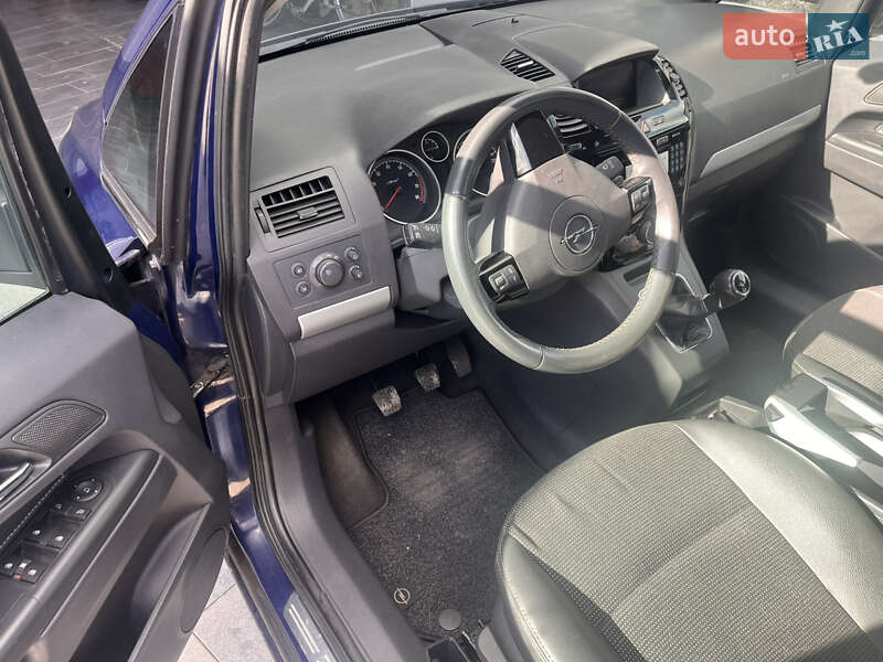 Минивэн Opel Zafira 2009 в Львове фото 25 Минивэн Opel Zafira 2009 в Львове