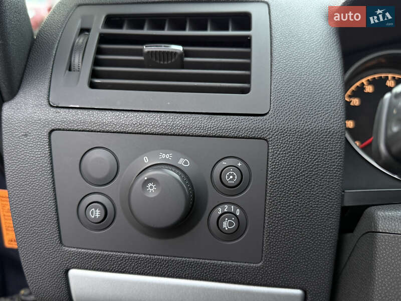 Мінівен Opel Zafira 2011 в Тернополі