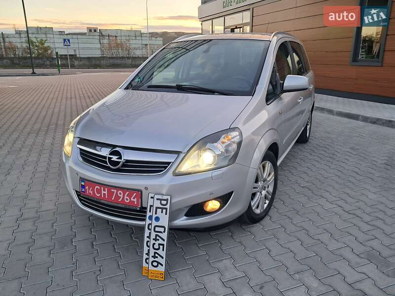 Минивэн Opel Zafira 2012 в Могилев-Подольске фото 2 Минивэн Opel Zafira 2012 в Могилев-Подольске