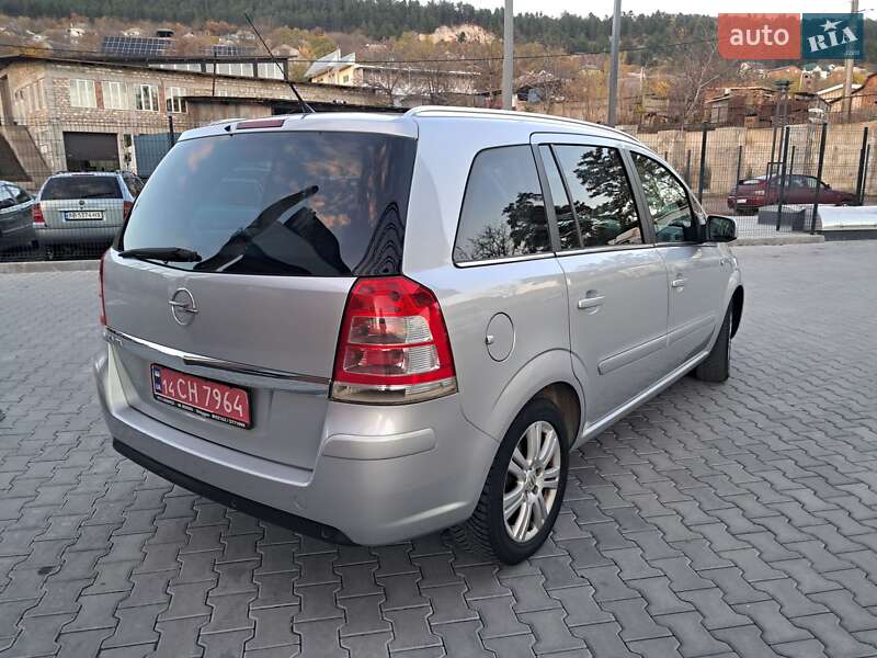 Минивэн Opel Zafira 2012 в Могилев-Подольске фото 26 Минивэн Opel Zafira 2012 в Могилев-Подольске