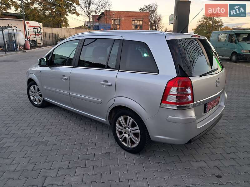 Минивэн Opel Zafira 2012 в Могилев-Подольске фото 28 Минивэн Opel Zafira 2012 в Могилев-Подольске
