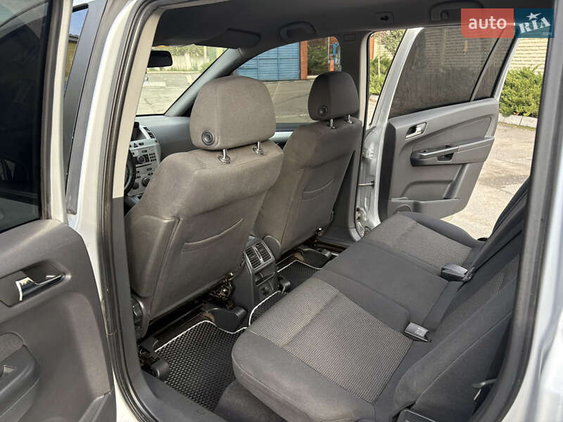 Мінівен Opel Zafira 2008 в Кривому Розі