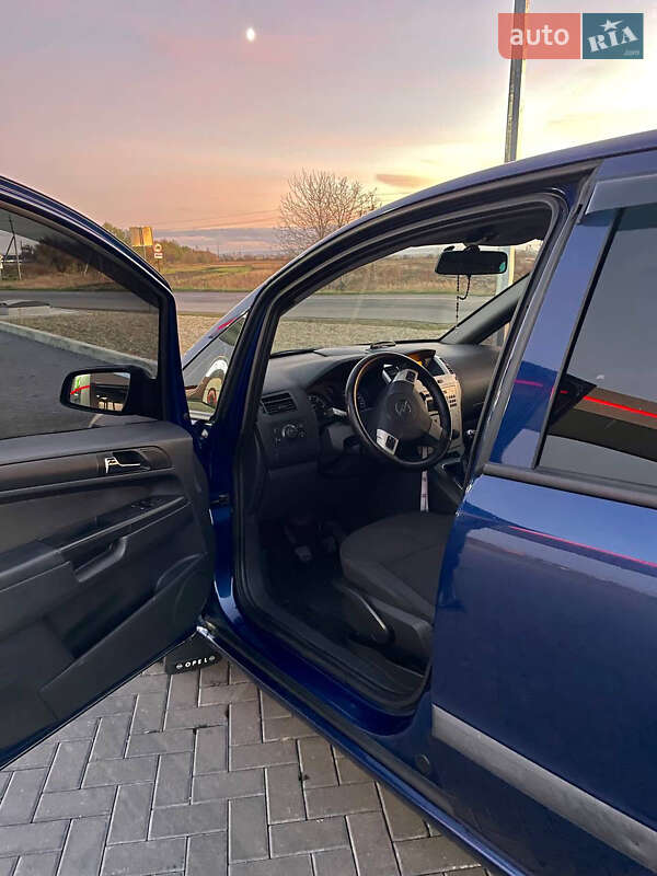 Минивэн Opel Zafira 2009 в Буске фото 3 Минивэн Opel Zafira 2009 в Буске
