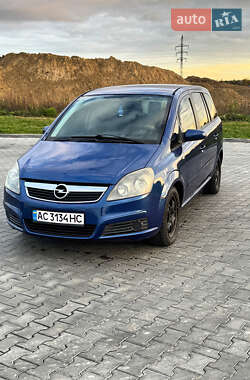 Минивэн Opel Zafira 2006 в Луцке