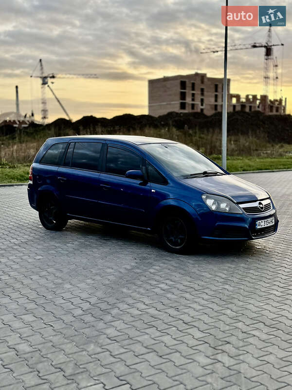 Минивэн Opel Zafira 2006 в Луцке фото 5 Минивэн Opel Zafira 2006 в Луцке