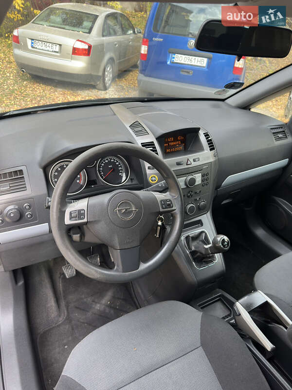 Минивэн Opel Zafira 2005 в Збараже