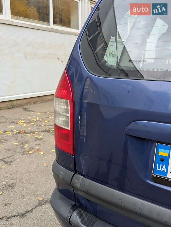 Минивэн Opel Zafira 2003 в Николаеве