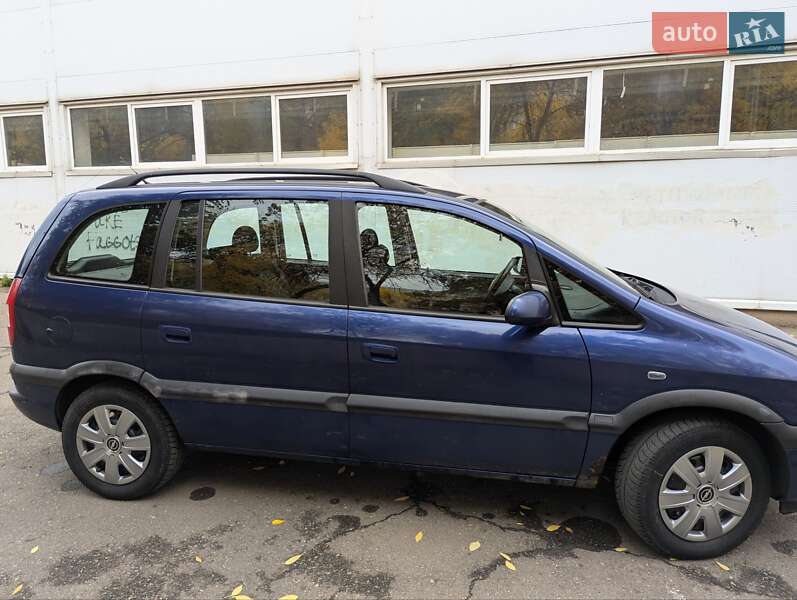 Минивэн Opel Zafira 2003 в Николаеве