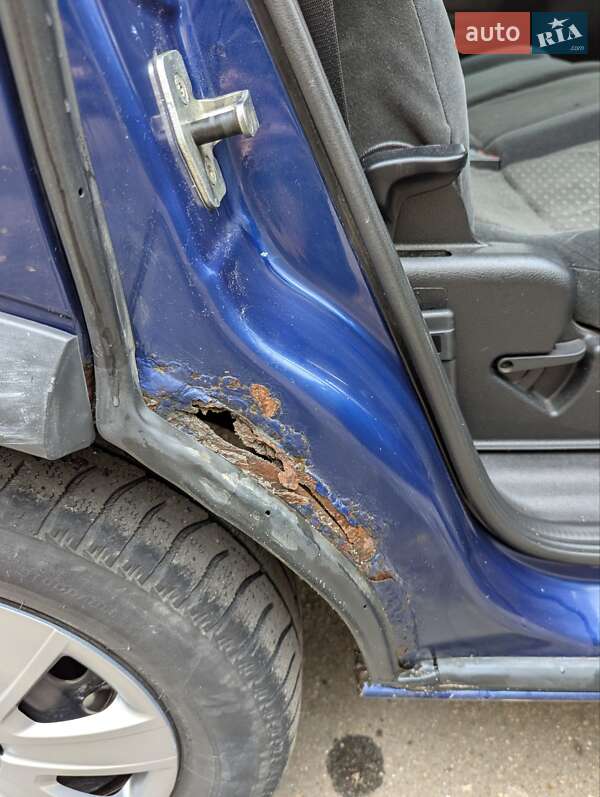 Минивэн Opel Zafira 2003 в Николаеве