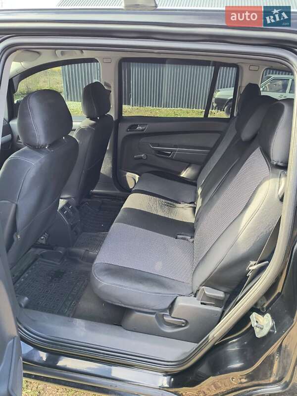 Минивэн Opel Zafira 2006 в Тлумаче