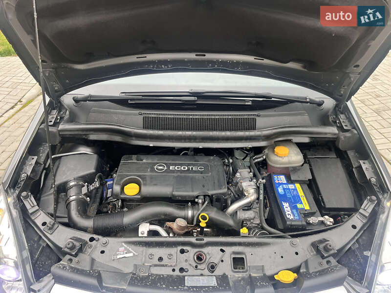 Минивэн Opel Zafira 2012 в Луцке фото 34 Минивэн Opel Zafira 2012 в Луцке