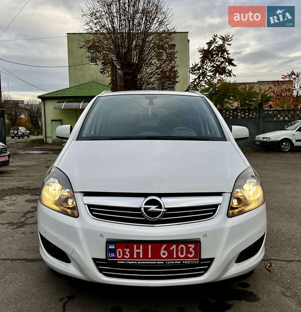 Минивэн Opel Zafira 2013 в Луцке фото 2 Минивэн Opel Zafira 2013 в Луцке