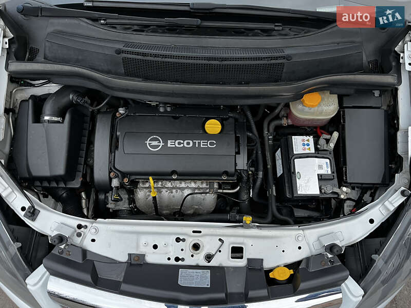 Минивэн Opel Zafira 2013 в Луцке фото 20 Минивэн Opel Zafira 2013 в Луцке