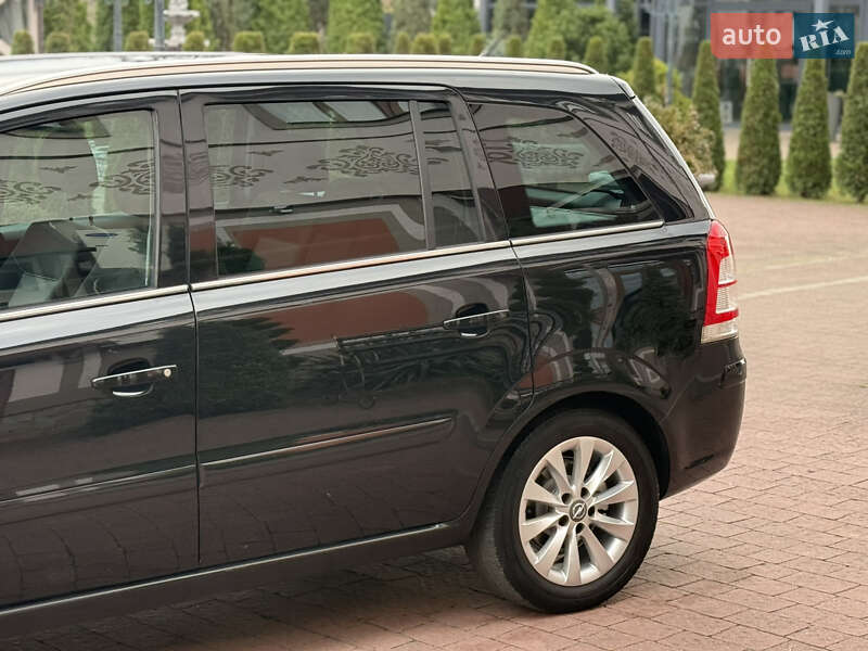 Минивэн Opel Zafira 2014 в Стрые