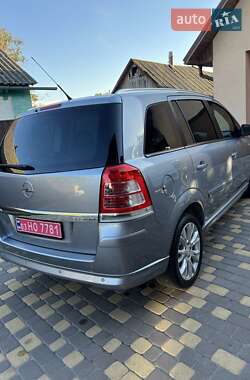 Мінівен Opel Zafira 2010 в Луцьку