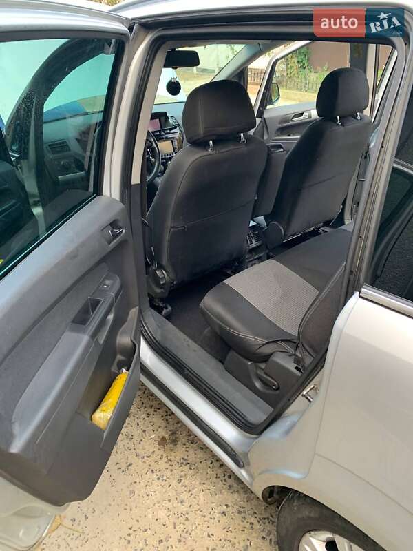 Минивэн Opel Zafira 2011 в Одессе