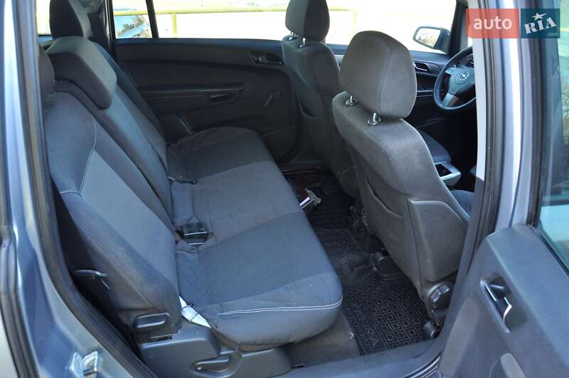 Мінівен Opel Zafira 2006 в Львові