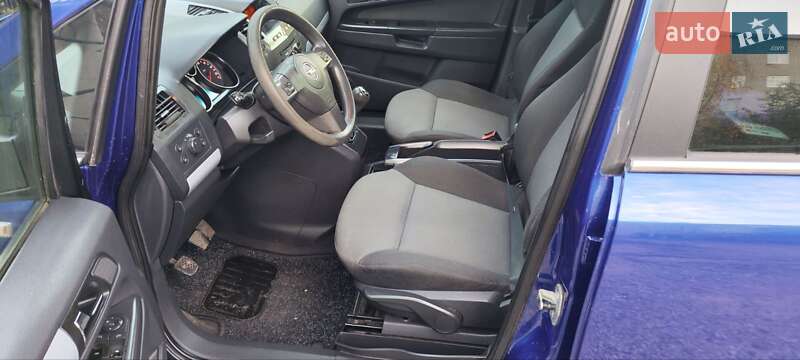 Минивэн Opel Zafira 2005 в Новоукраинке фото 81 Минивэн Opel Zafira 2005 в Новоукраинке