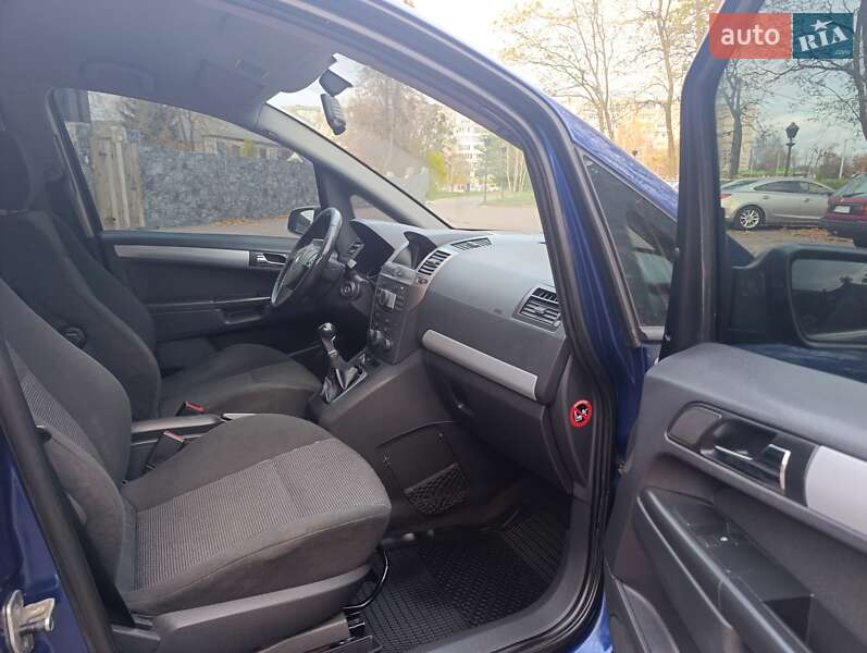 Мінівен Opel Zafira 2006 в Звягелі