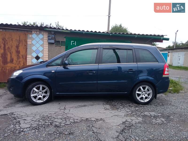 Минивэн Opel Zafira 2011 в Шепетовке фото 2 Минивэн Opel Zafira 2011 в Шепетовке