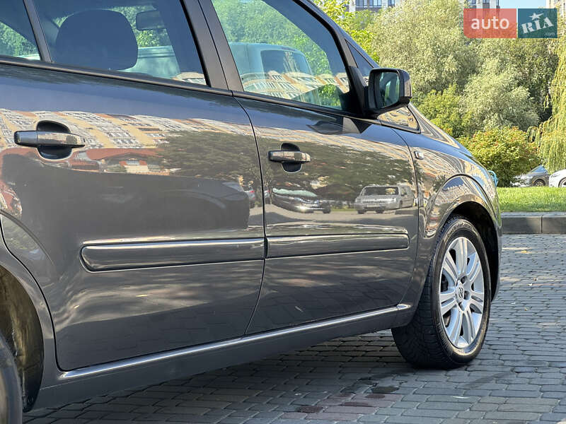 Минивэн Opel Zafira 2012 в Львове фото 24 Минивэн Opel Zafira 2012 в Львове
