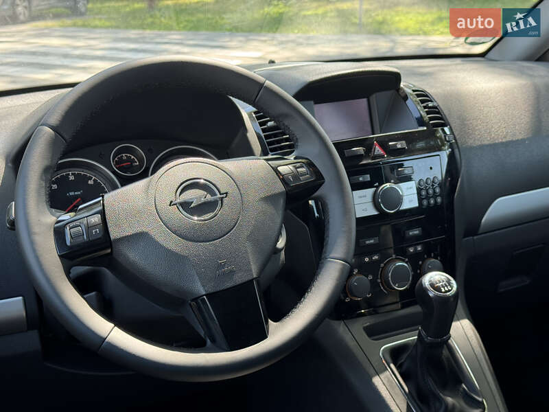 Минивэн Opel Zafira 2012 в Львове фото 34 Минивэн Opel Zafira 2012 в Львове
