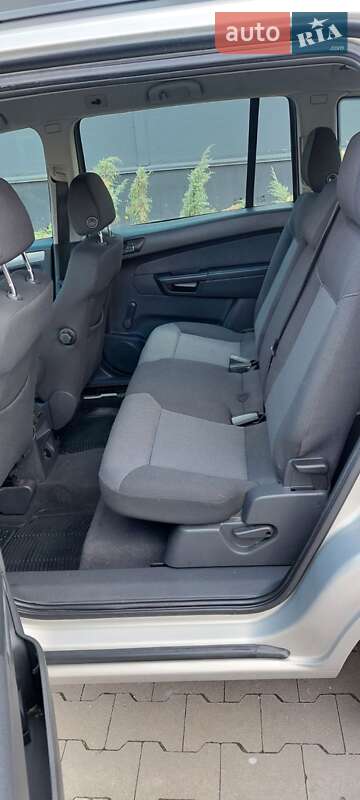 Минивэн Opel Zafira 2007 в Белой Церкви