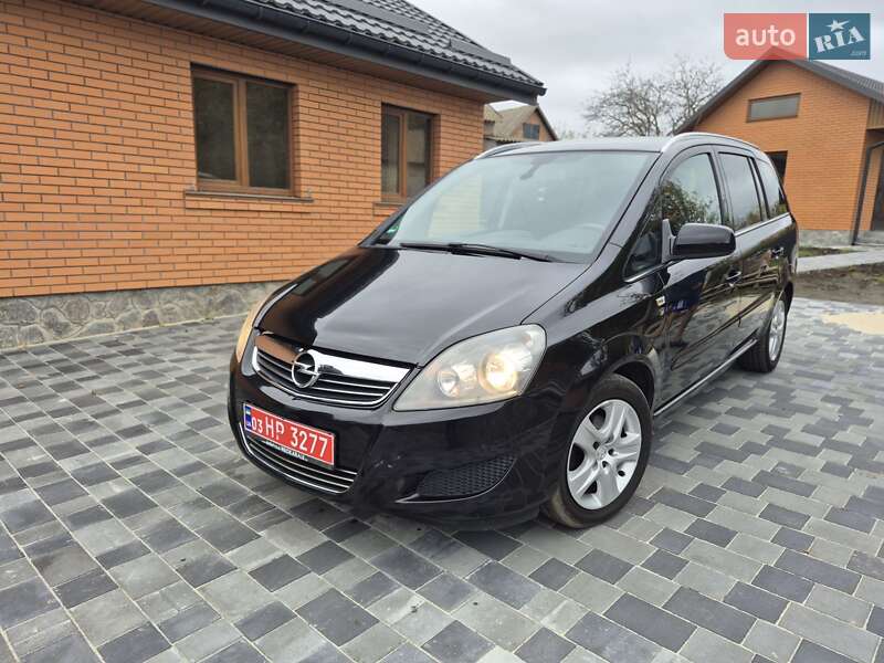 Минивэн Opel Zafira 2010 в Хороле фото 7 Минивэн Opel Zafira 2010 в Хороле