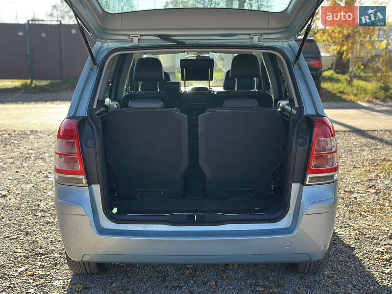 Мінівен Opel Zafira 2009 в Вінниці