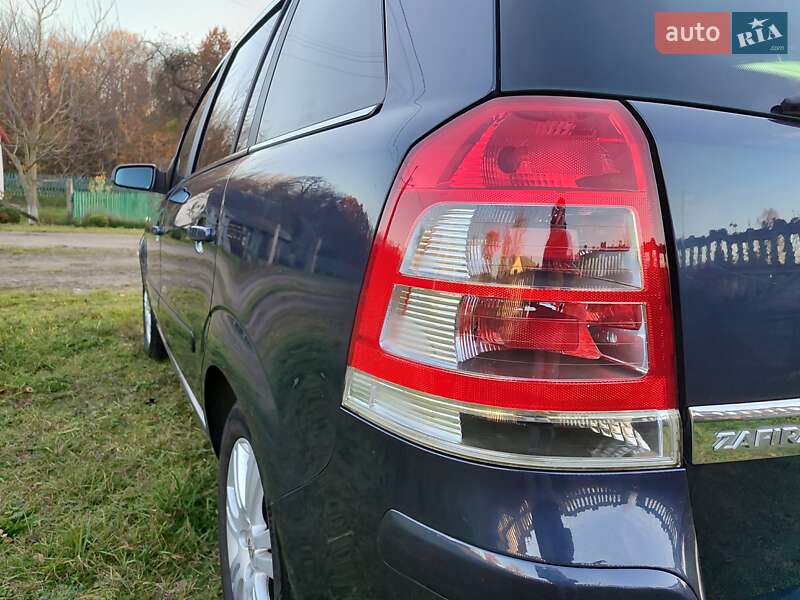 Минивэн Opel Zafira 2009 в Клевани фото 11 Минивэн Opel Zafira 2009 в Клевани