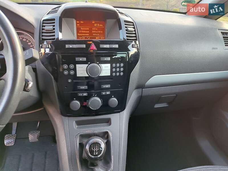 Минивэн Opel Zafira 2009 в Клевани фото 29 Минивэн Opel Zafira 2009 в Клевани
