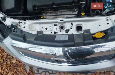 Минивэн Opel Zafira 2007 в Новояворовске