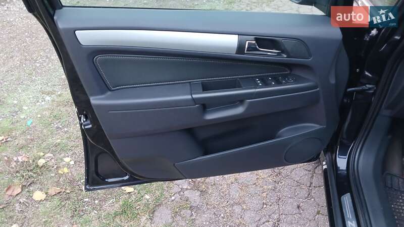 Минивэн Opel Zafira 2010 в Краматорске