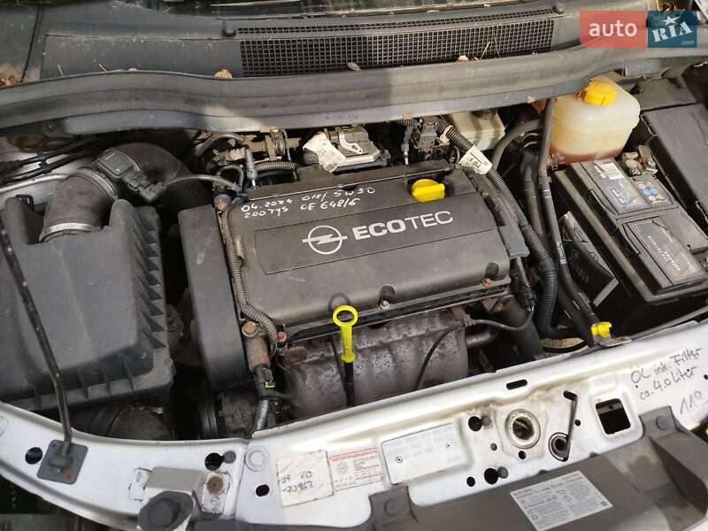 Минивэн Opel Zafira 2006 в Киеве