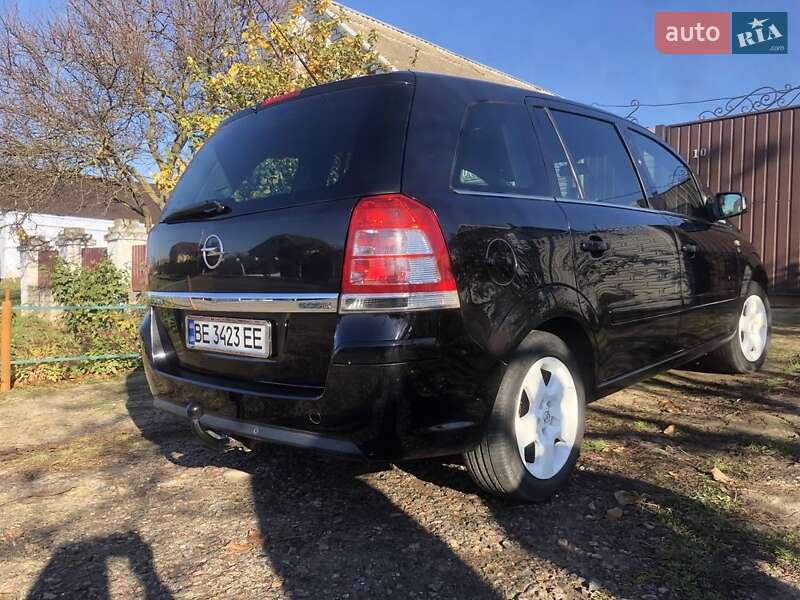 Минивэн Opel Zafira 2011 в Вознесенске фото 3 Минивэн Opel Zafira 2011 в Вознесенске